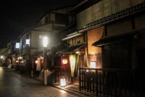 How To See A Geisha In Kyoto Japan A Swift Moment Of Passing