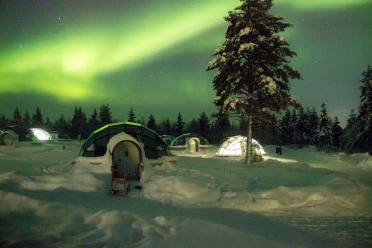 How to See the Northern Lights in Finland Lapland - An Artic Show