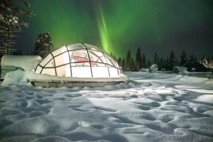 How to See the Northern Lights in Finland Lapland - An Artic Show