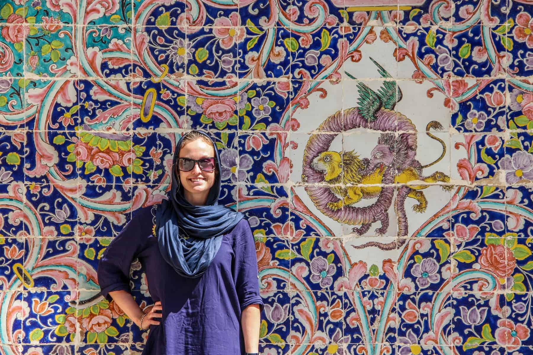 Iran Dress Code - What to Wear in Iran Like a Local